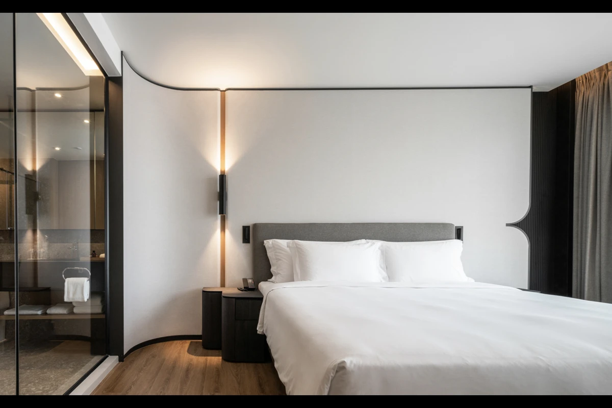 CREATION  HIN Hotel Modern Oak Wood Finish Hotel Wardrobe Furniture For Project