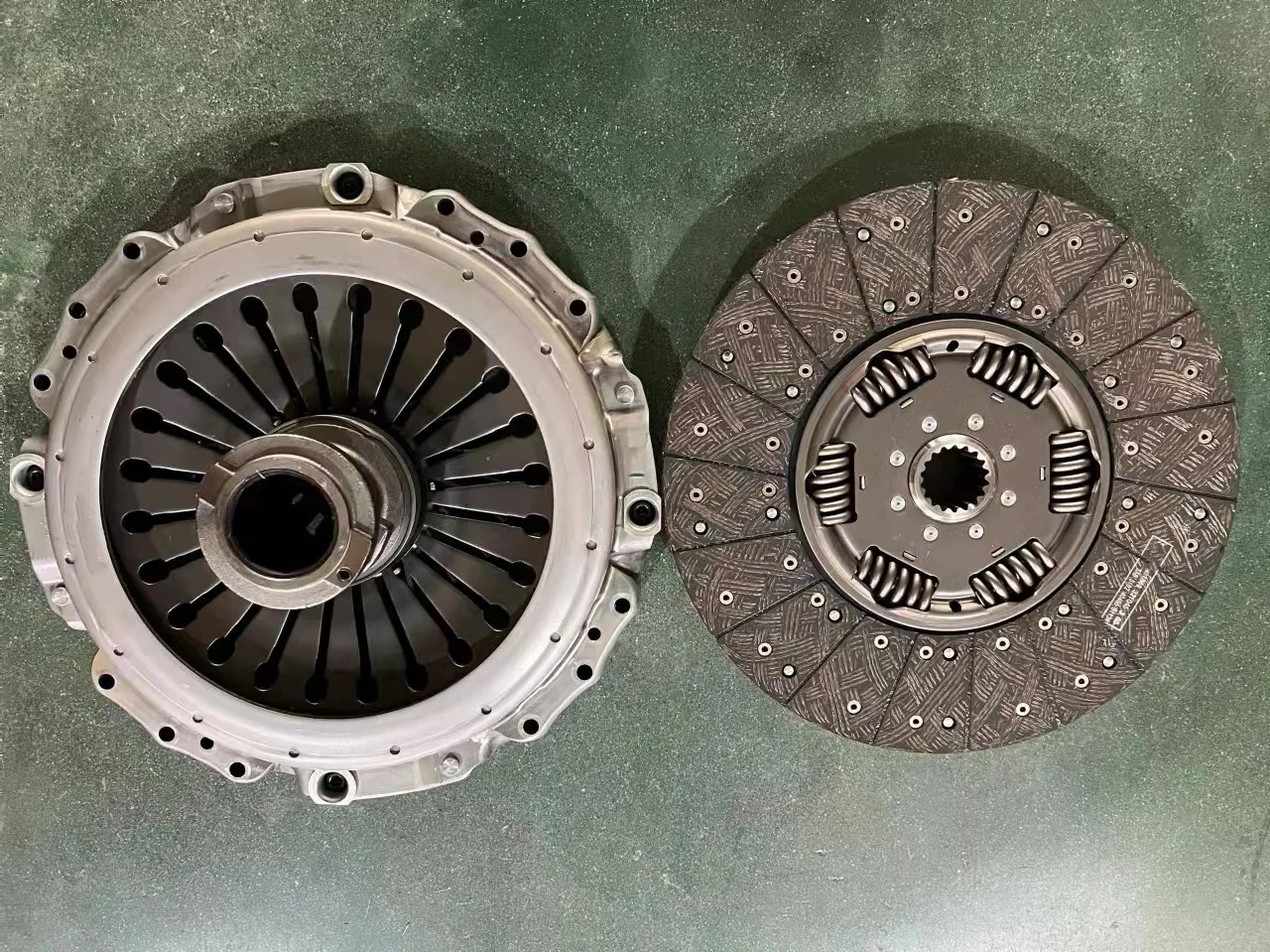 Good Performance Clutch cover Kit clutch disc clutch plate 3400700416 3400122801 3400700415 3400700414
