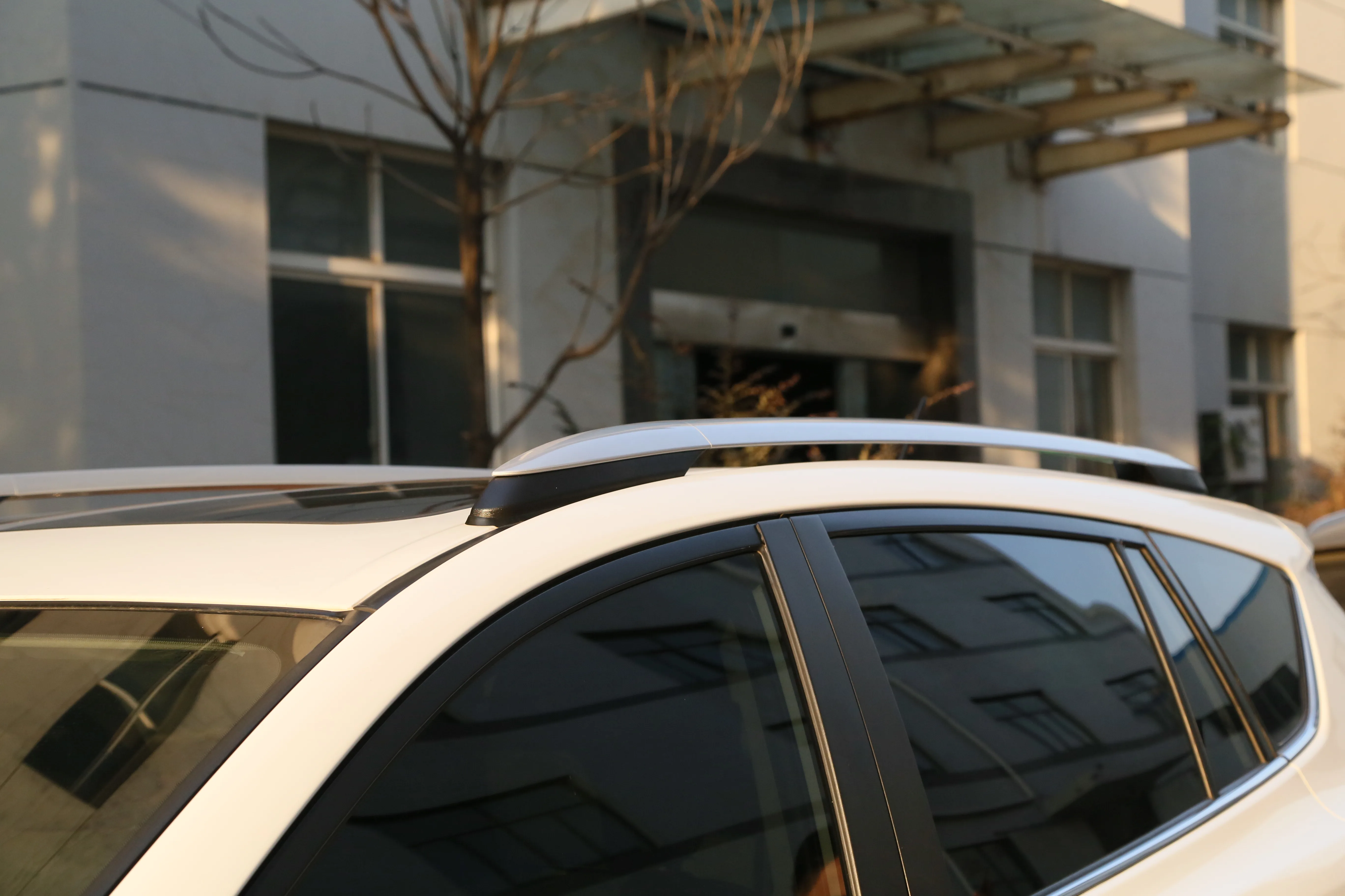 YH-C-066 High quality aluminum alloy roof rack luggage rack side rails roof rails for Toyota RAV4 2013-2018