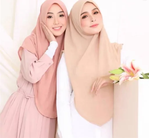 Hot Wholesale Price Malaysia Chiffon Fabric Scarf Ladies Headscarves Muslim Square Instant Headscarves