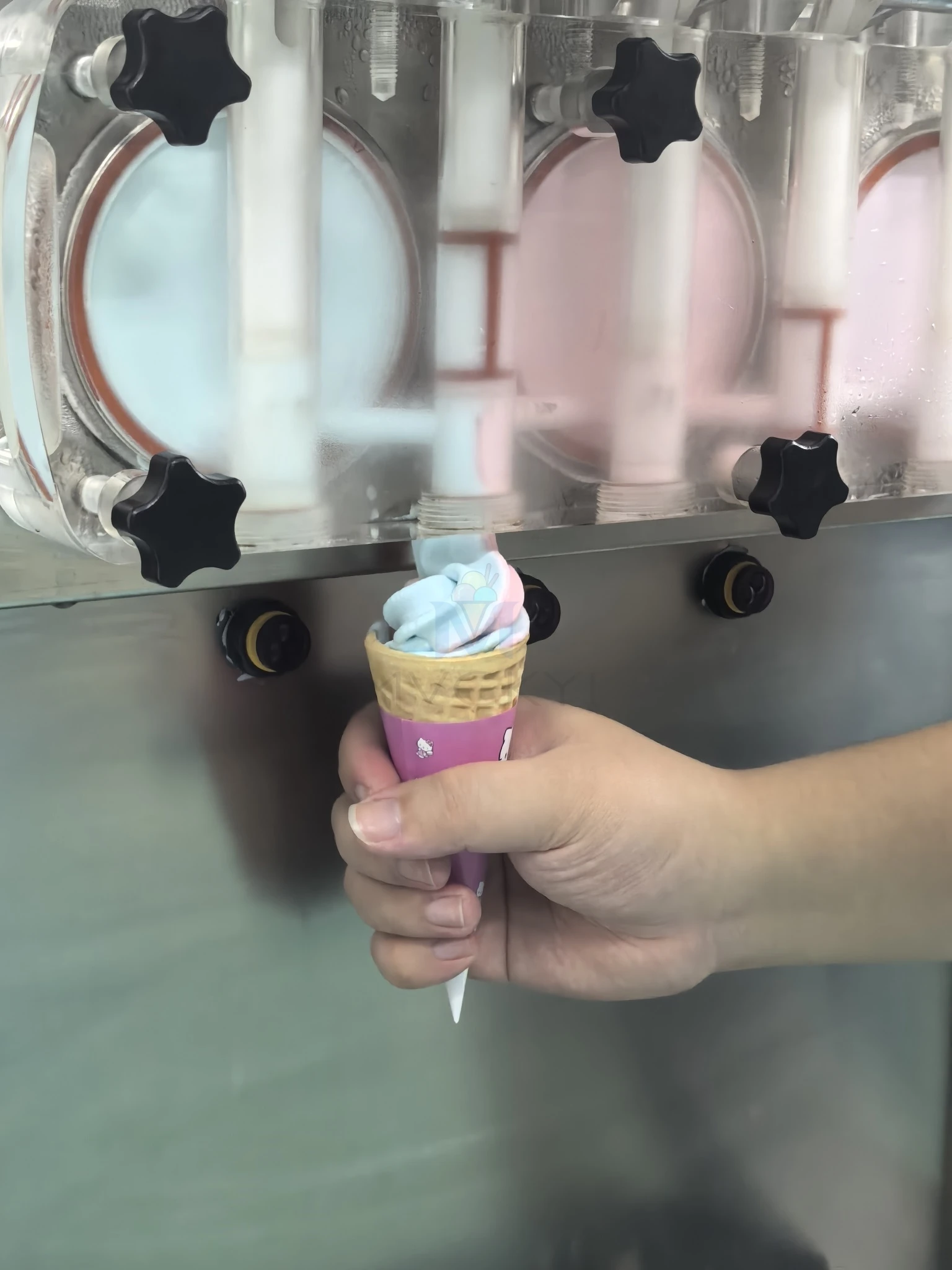 Mvckyi Countertop Automatic Sundae FROZEN COCKTAILS Freezer 5 Nozzle Italian Soft Serve Ice Cream Acai Machine