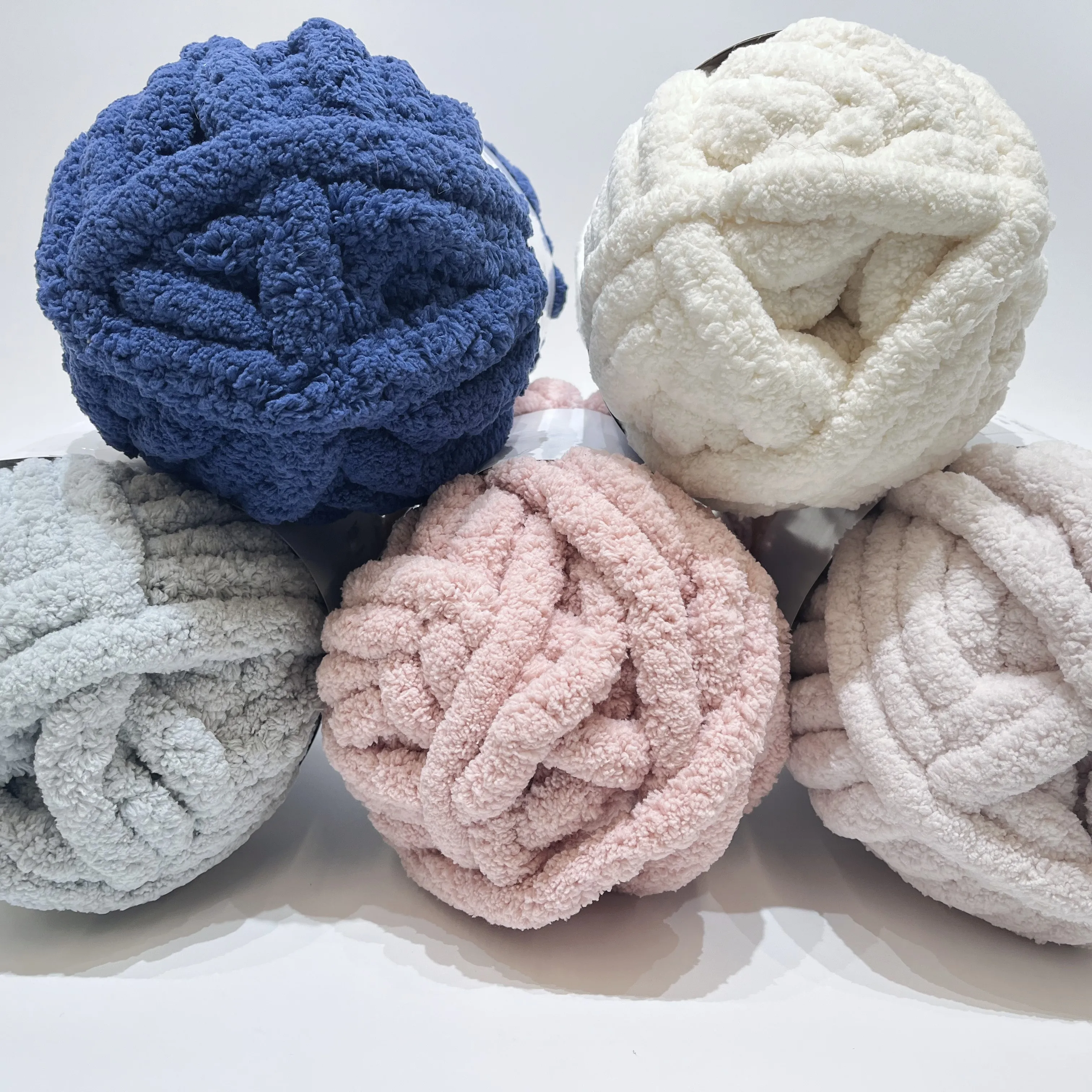 Supplier Factory Direct Sale Giant Chunky Chenille Crochet Hand Knitting Yarn for Blankets China GOOD Thick Asia Blended Yarn
