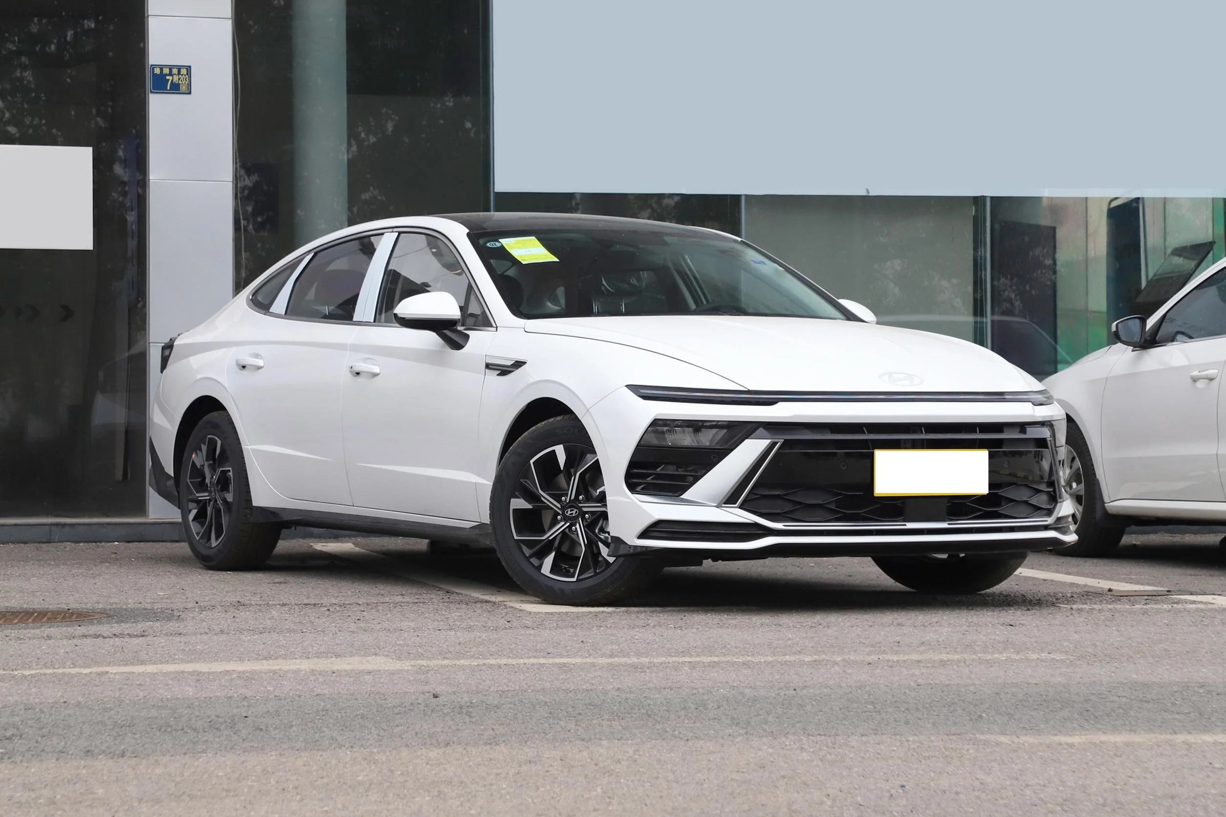 Lowest priced Hot sale sedan Adult Auto Gasoline Fuel vehicle new cars for H yundai sonata 2024 1.5T air deposit  New cars