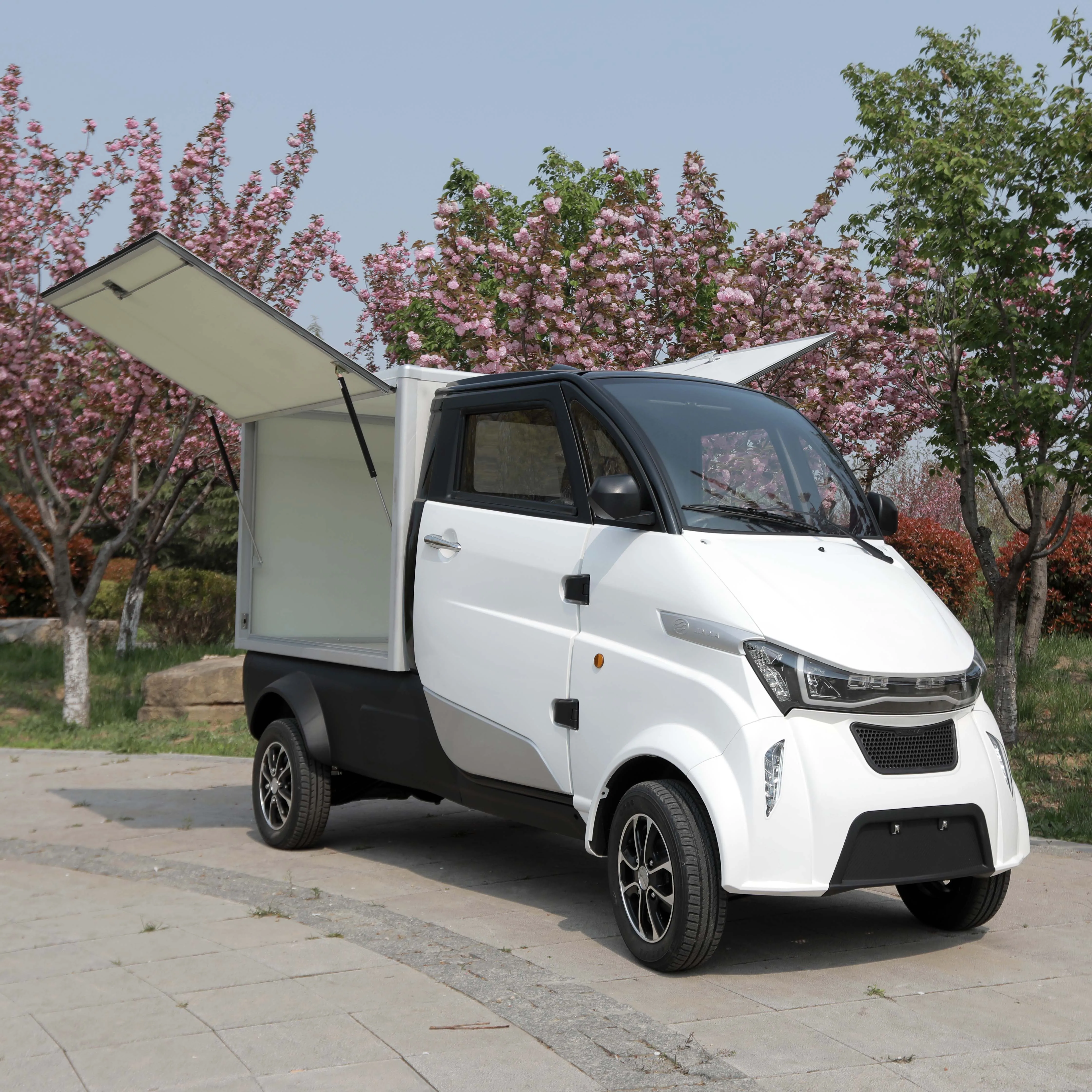 Chinese cargo delivery mobile ice cream van with 4 wheel