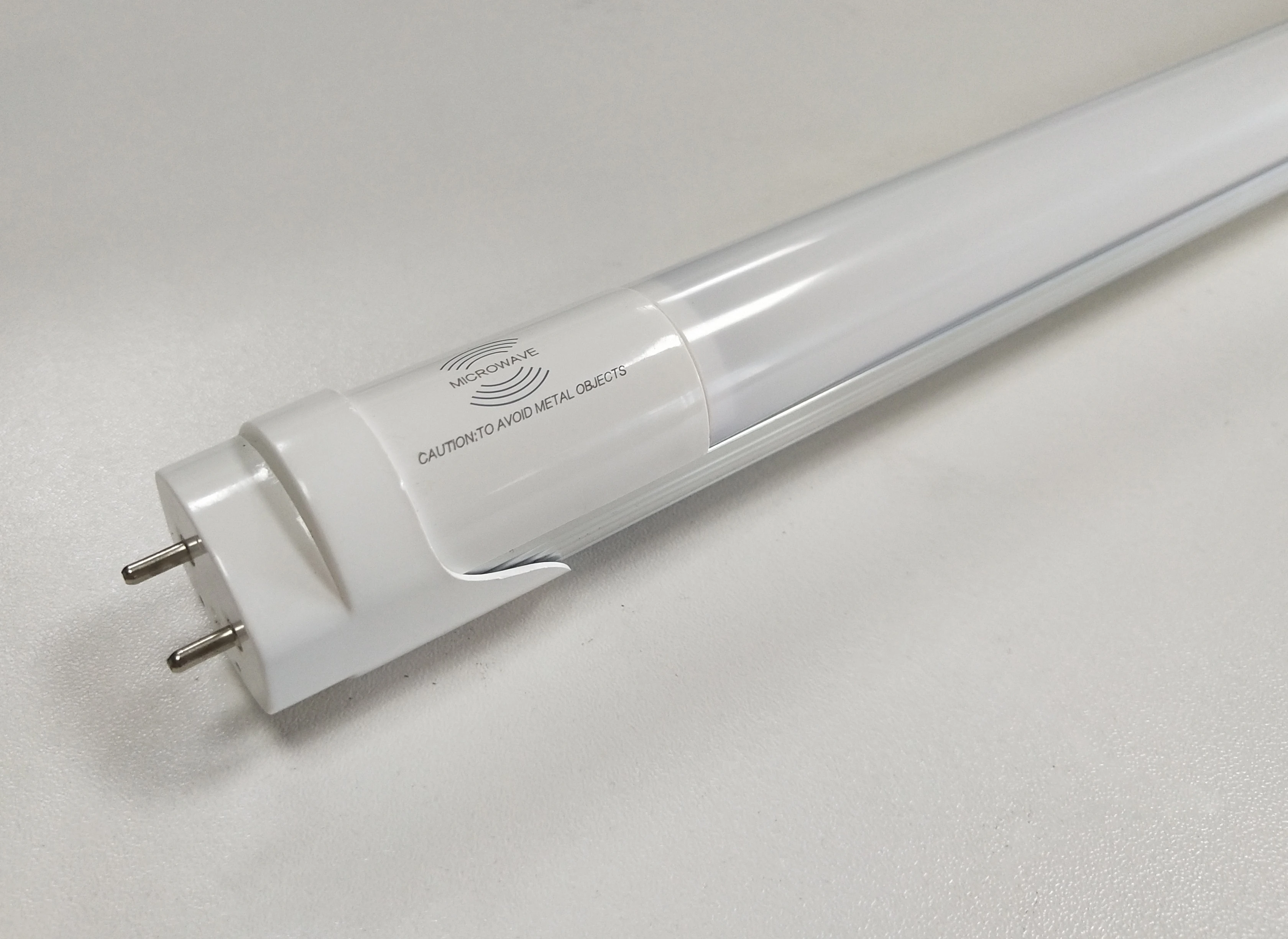 4FT 18W Smart IOT AI Adaptive Self-learning Microwave Sensor led t8 tube for parking lot, carpark, warehouse, basement