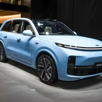 Оптовая продажа спортивный умный электромобиль высокого качества гибридный автомобиль L8 внедорожник автомобильная коробка передач MPV конструкция кузова один привод