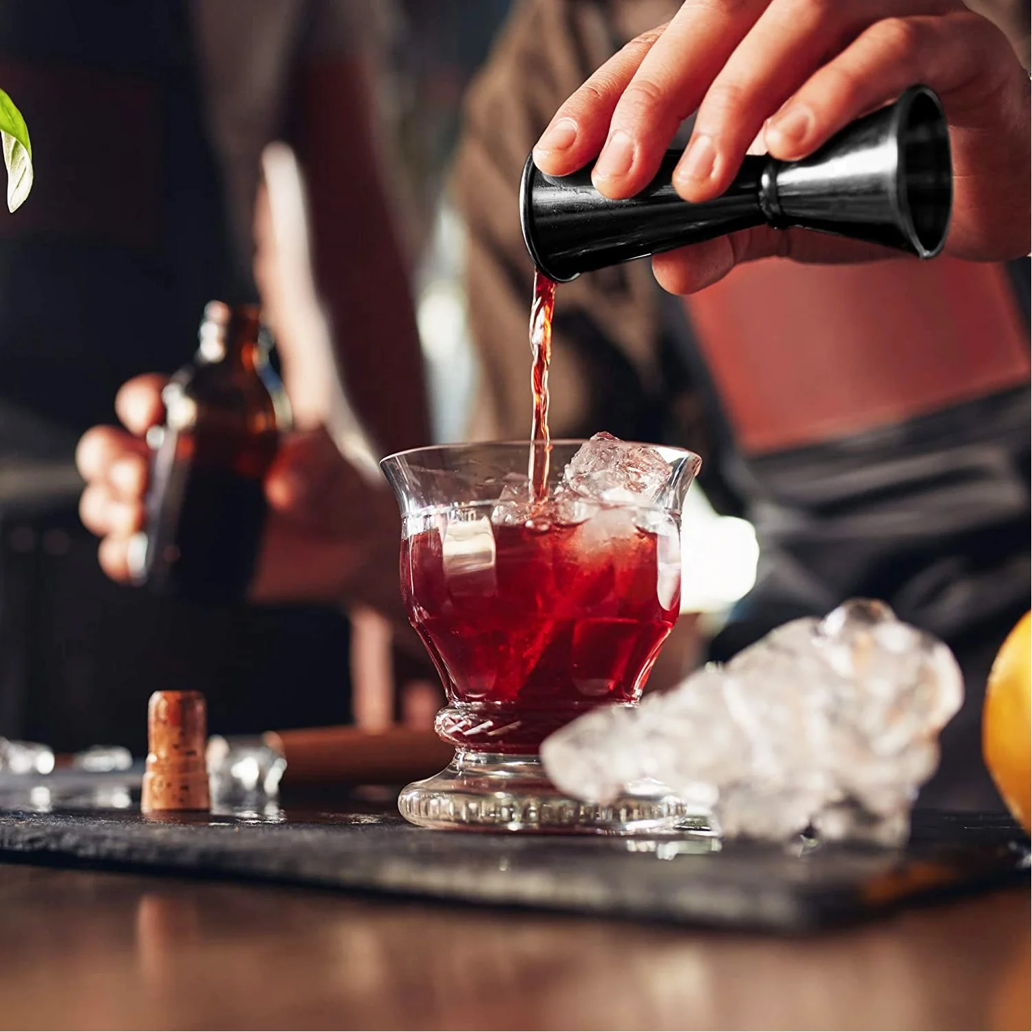 Metal Japanese Style Jigger / Gold-plated 1oz/2oz Gunmetal Black Bar Tools Bar Measures 304 Stainless Steel All-season