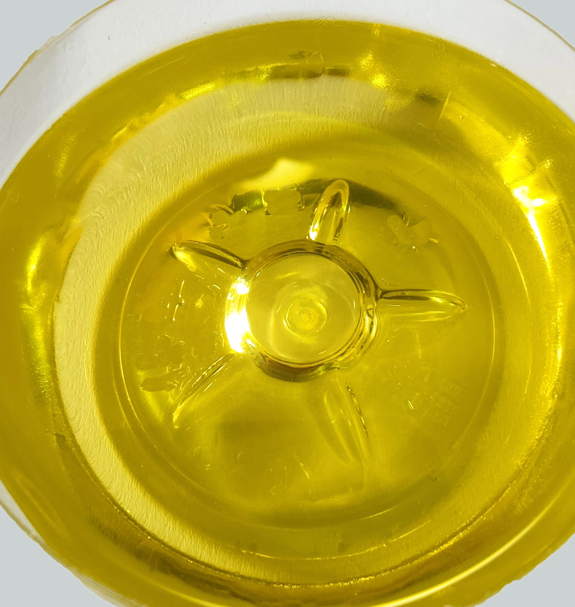 
468ml Sichuan Prickly Ash Oil, with long numbing taste, is an essential condiment in Sichuan seasoning 