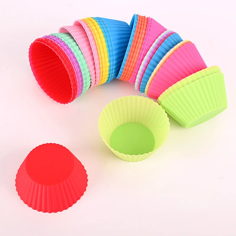7cm Round Silicone Muffin Cups Mold Christmas Cake Tool for Baking Cupcakes Candies Pastry Wholesale Available