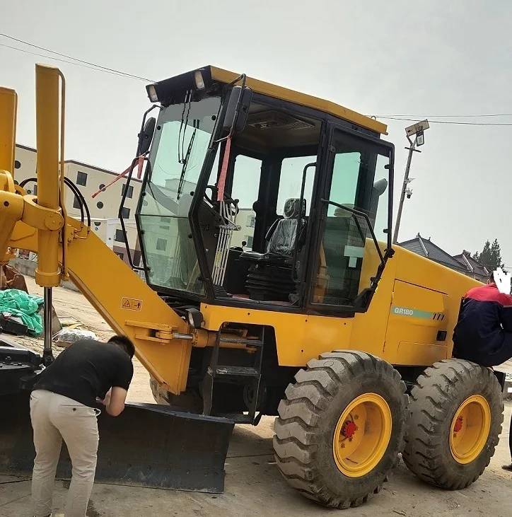 The powerful and reliable used 18 ton Produced in Xuzhou GR180 motor graders are selling well in Vietnam