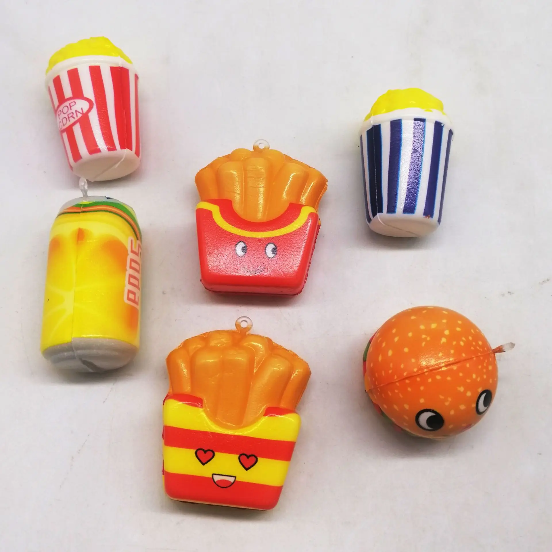 K285 Slow Rising Keychain Mini Cute Fidget Sensory Toy Soft Squeeze Animal Squishies Vending Capsule Toys For Kids