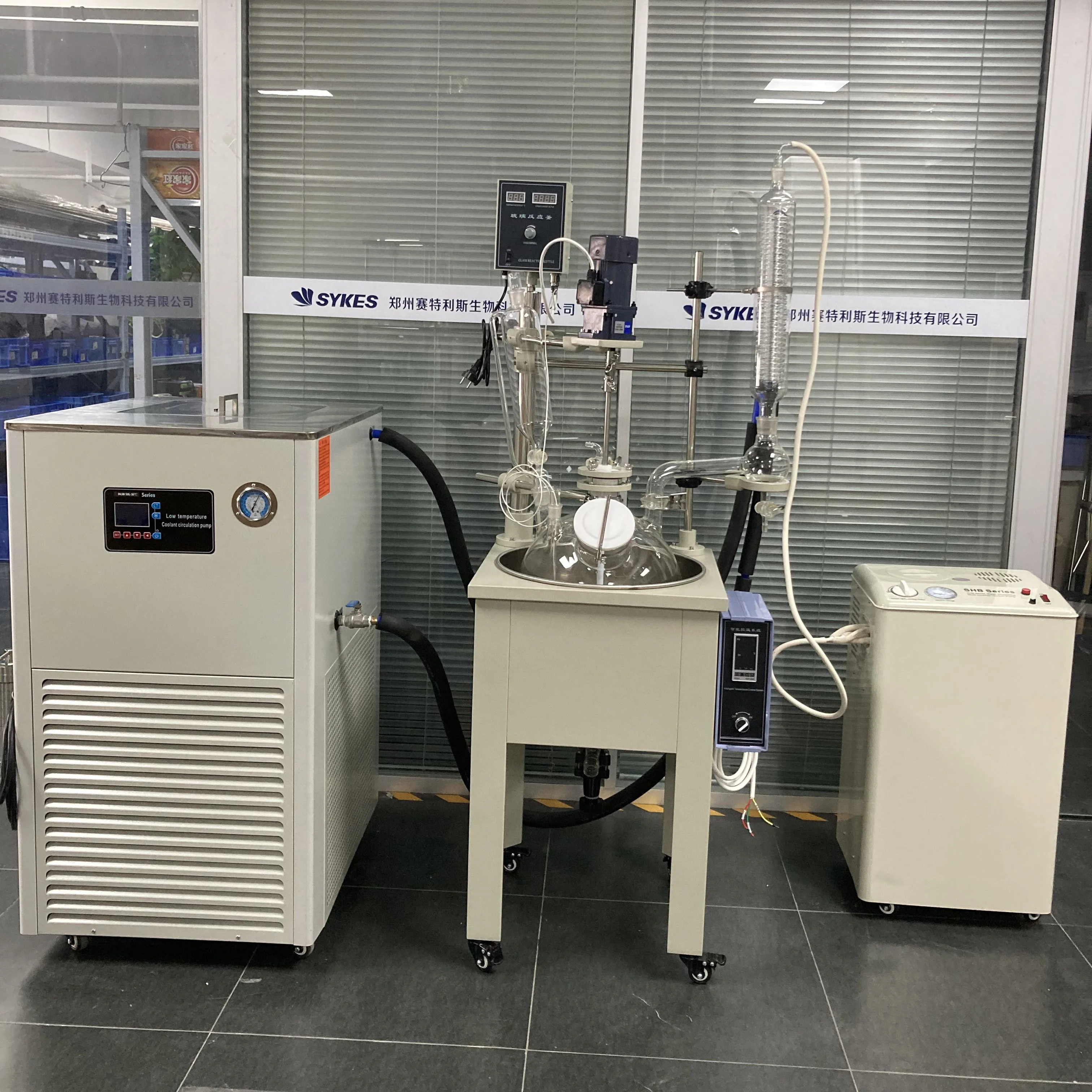 10 литровый химический лабораторный термальный Электрический нагрев воды МАСЛЯНАЯ ВАННА однослойный стеклянный реактор с охладителем и вакуумным