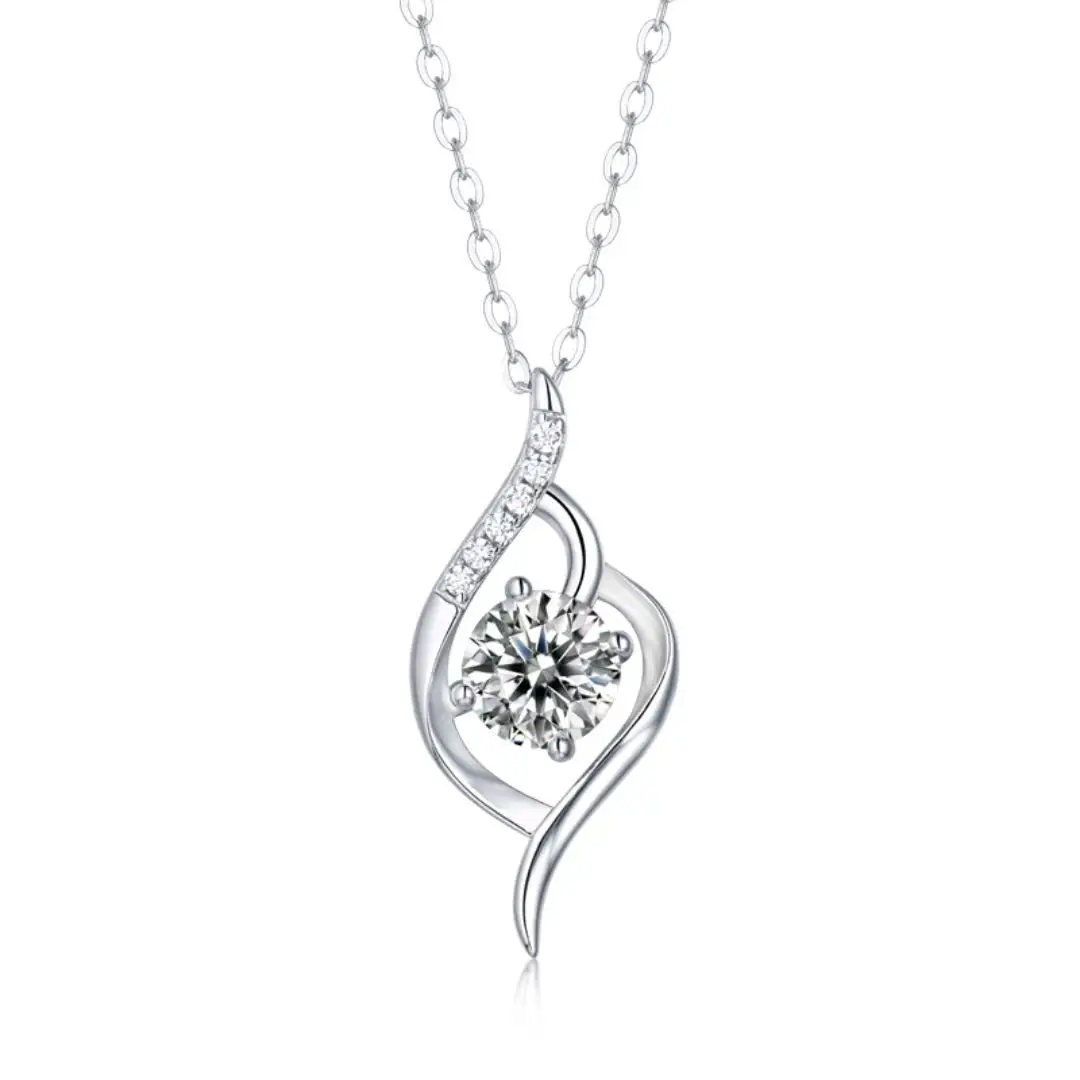 De Chic 925 Sterling Silver Pass Diamond Tester Classic D Color White Moissanite Lovely Valentine Pendant Necklace Jewelry