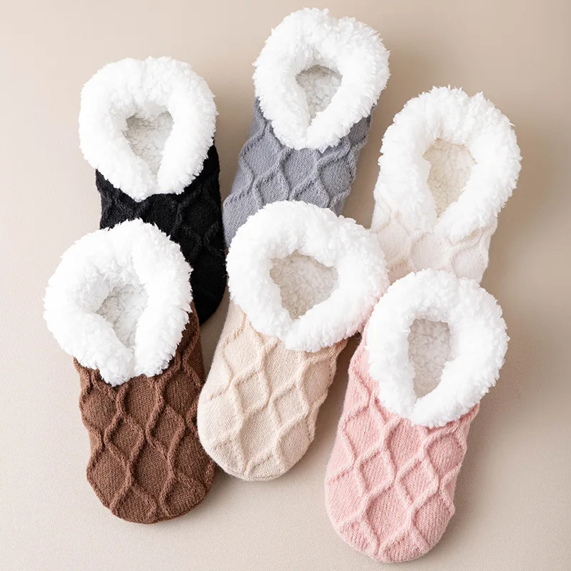 Warm Fuzzy Sherpa Lined Grip Socks Adult House Shoes Knitted Floor Slippers Barefoot Socks for Women Non-Slip Men Slippers Socks