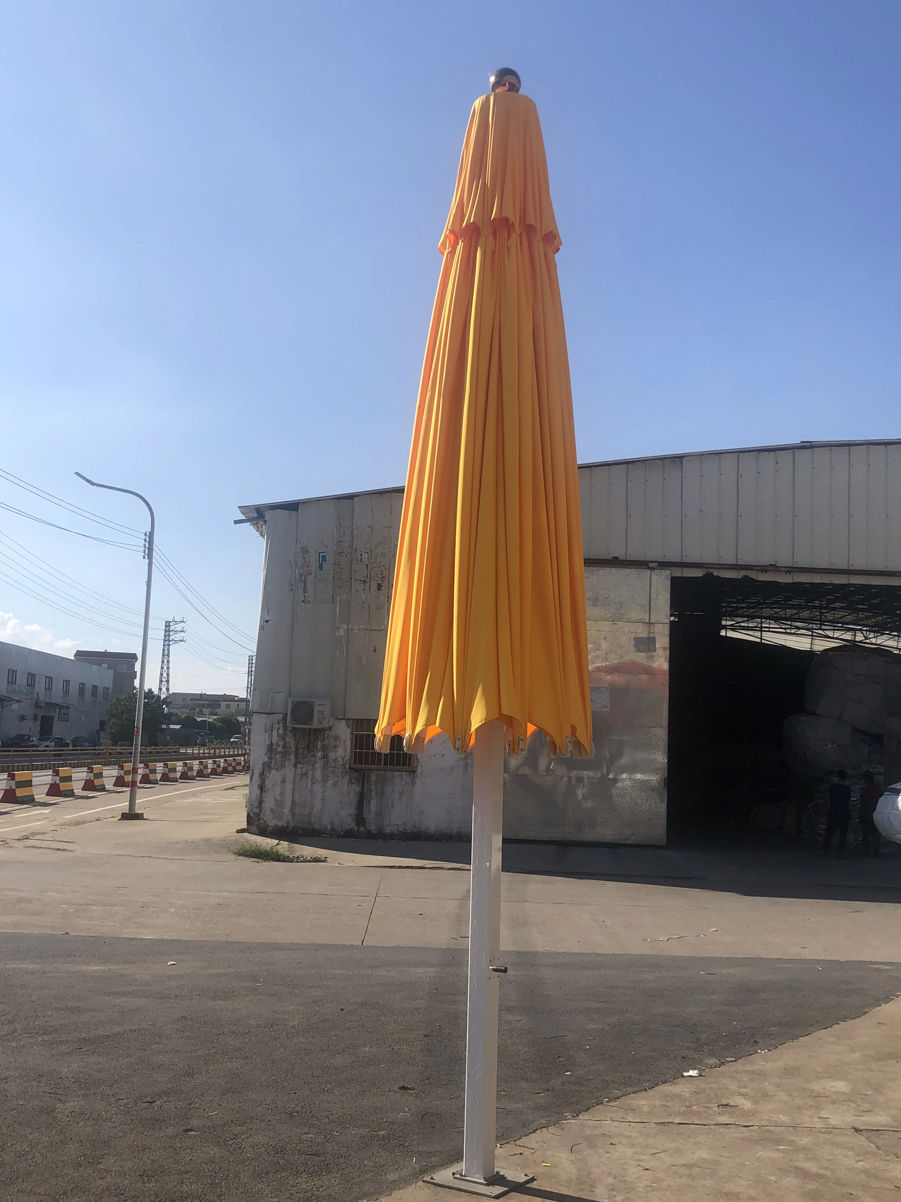 OEM new product 4m 5m 6m Garden Large Size Patio Umbrella Big Parasol Umbrella With LED Light