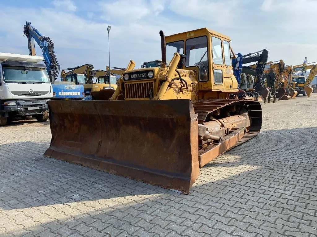 cheap price uesd komatsu D60 bulldozer Original condition bulldozer komatsu d65ex d65px d85ess d155a-2 crawler bulldozer