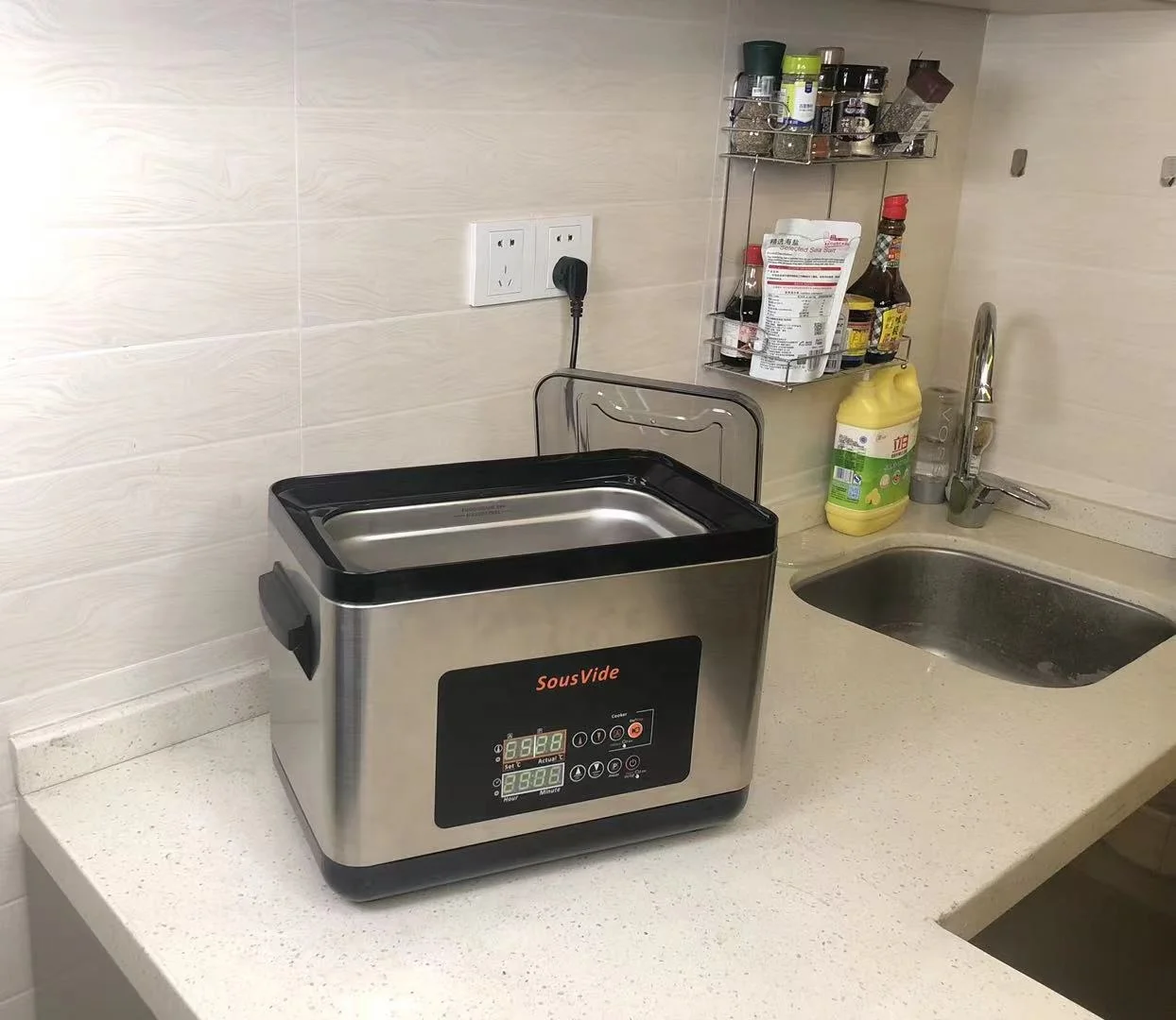 Convenient for frequent use even heated tank Precise temperature control stainless steel water bath 6L Sous Vide slow cooker