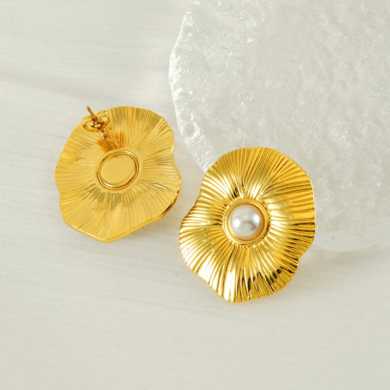 Винтажные стильные серьги из титановой стали 18k позолоченный лепесток формы высокого касания нержавеющей инкрустированный жемчуг для женщин