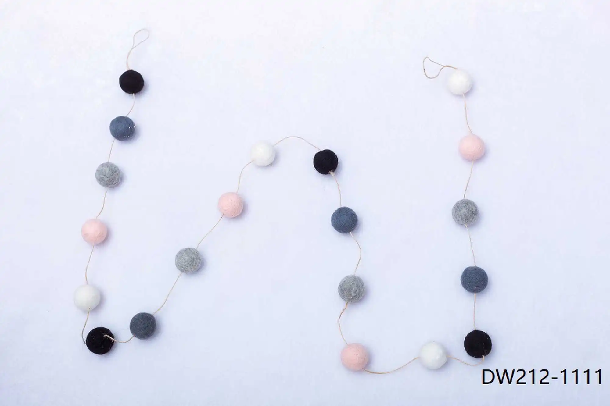 Christmas Tree Shaped Wool Balls Hot Products 2022 Trending Colorful Wool Felt Balls Christmas Hanging Pendants for Window