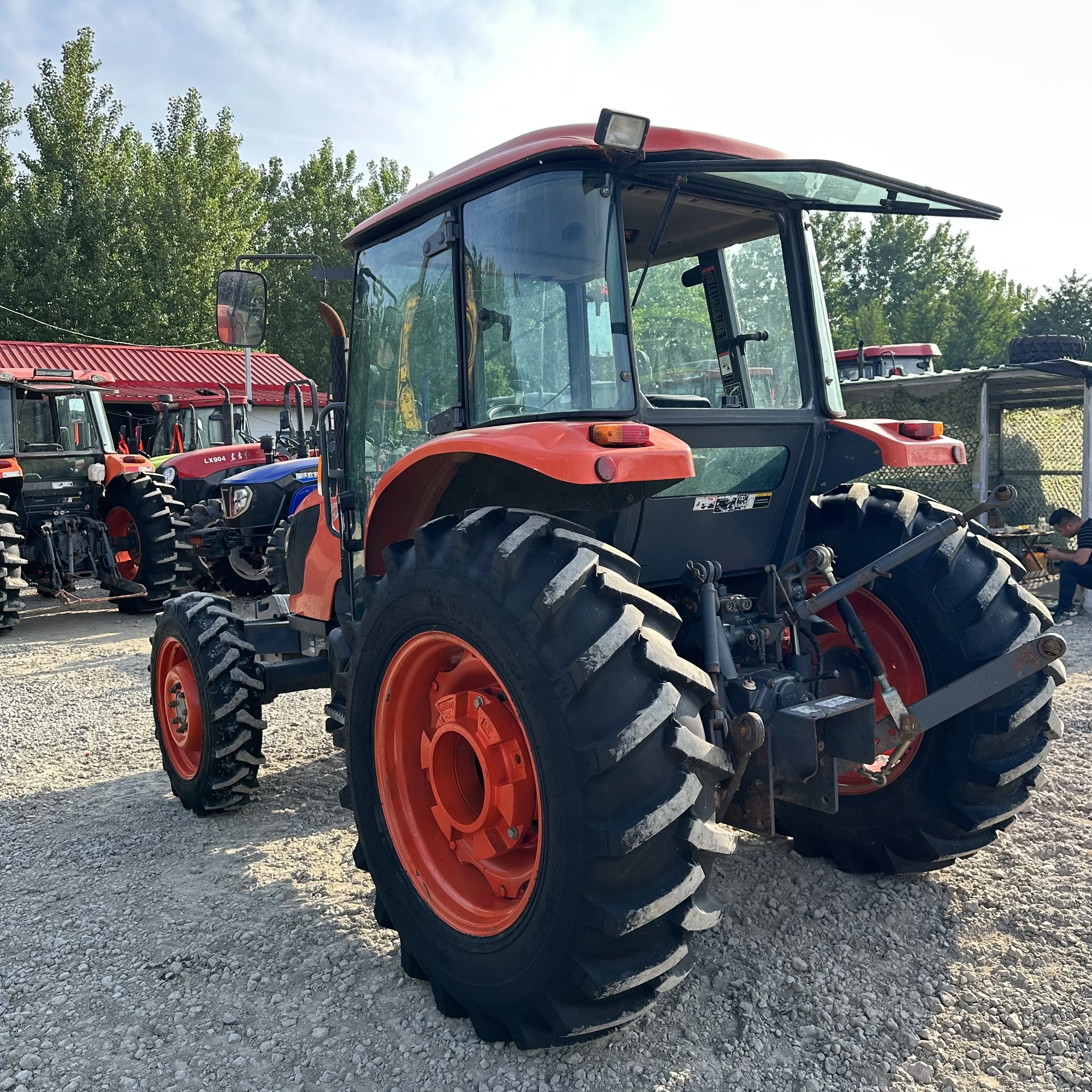 Поставщик фабрики KUBOTA M954KQ 95HP 4WD Подержанный сельскохозяйственный