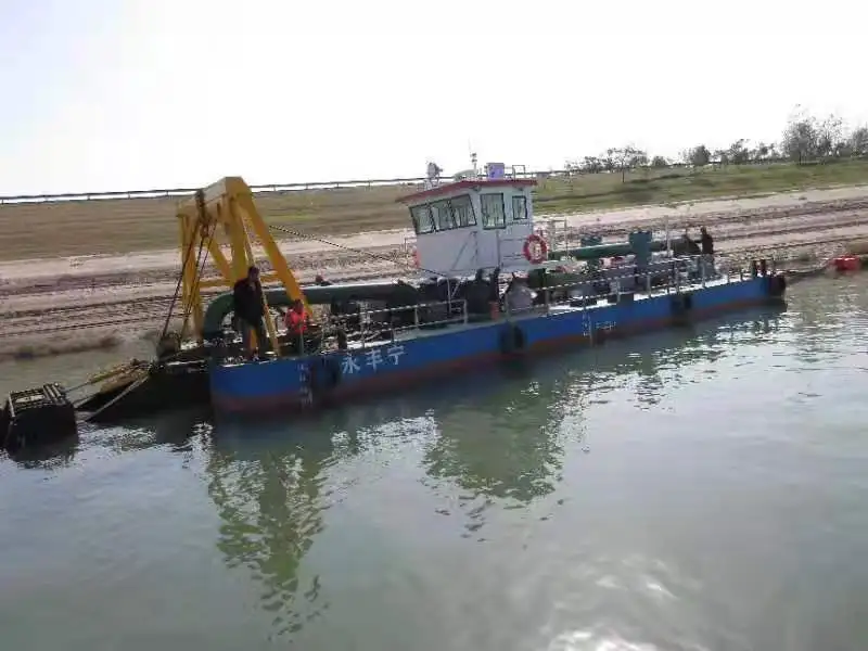 River sand Small sand drag suction dredger low price good quality