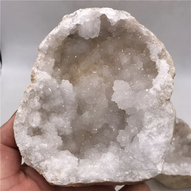 Wholesale Natural Rough Agate Geode Agate Crystal Geode