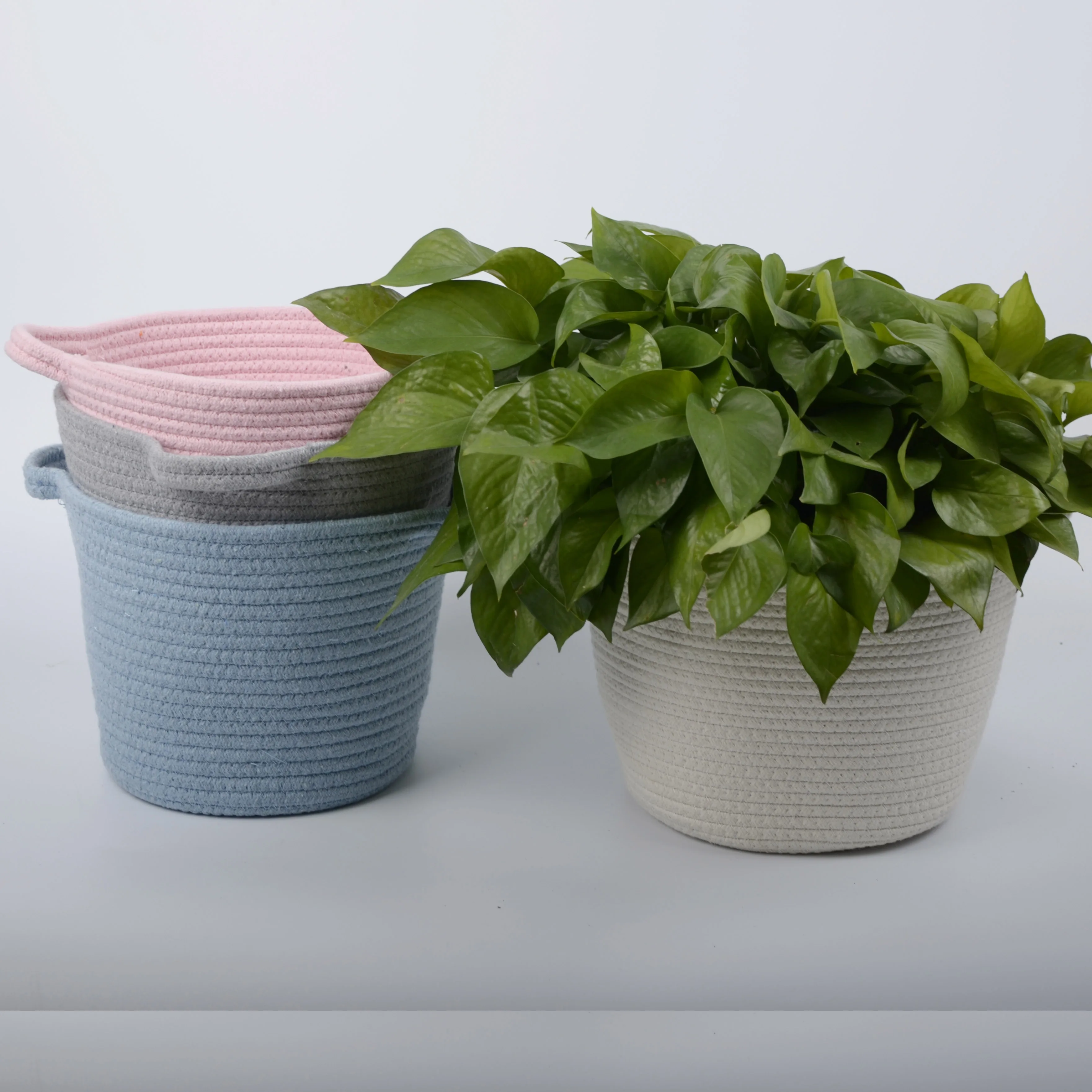 cotton rope woven storage basket hot-selling storage desktop sundries organizer basket cotton rope basket with handles