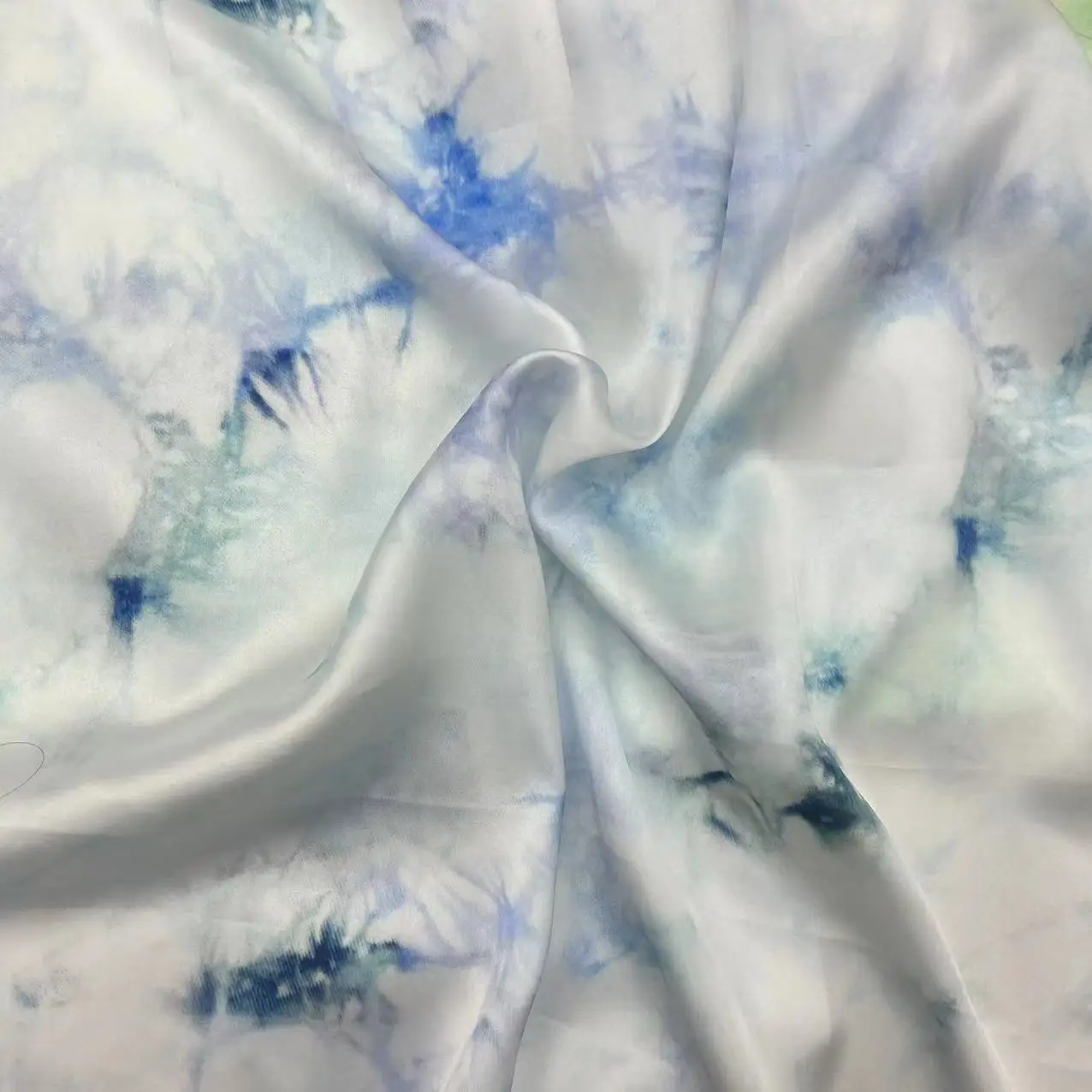 factory wholesale price digital pattern custom printed 90gsm 50D imitated silk no stretch satin fabrics for designers diy store