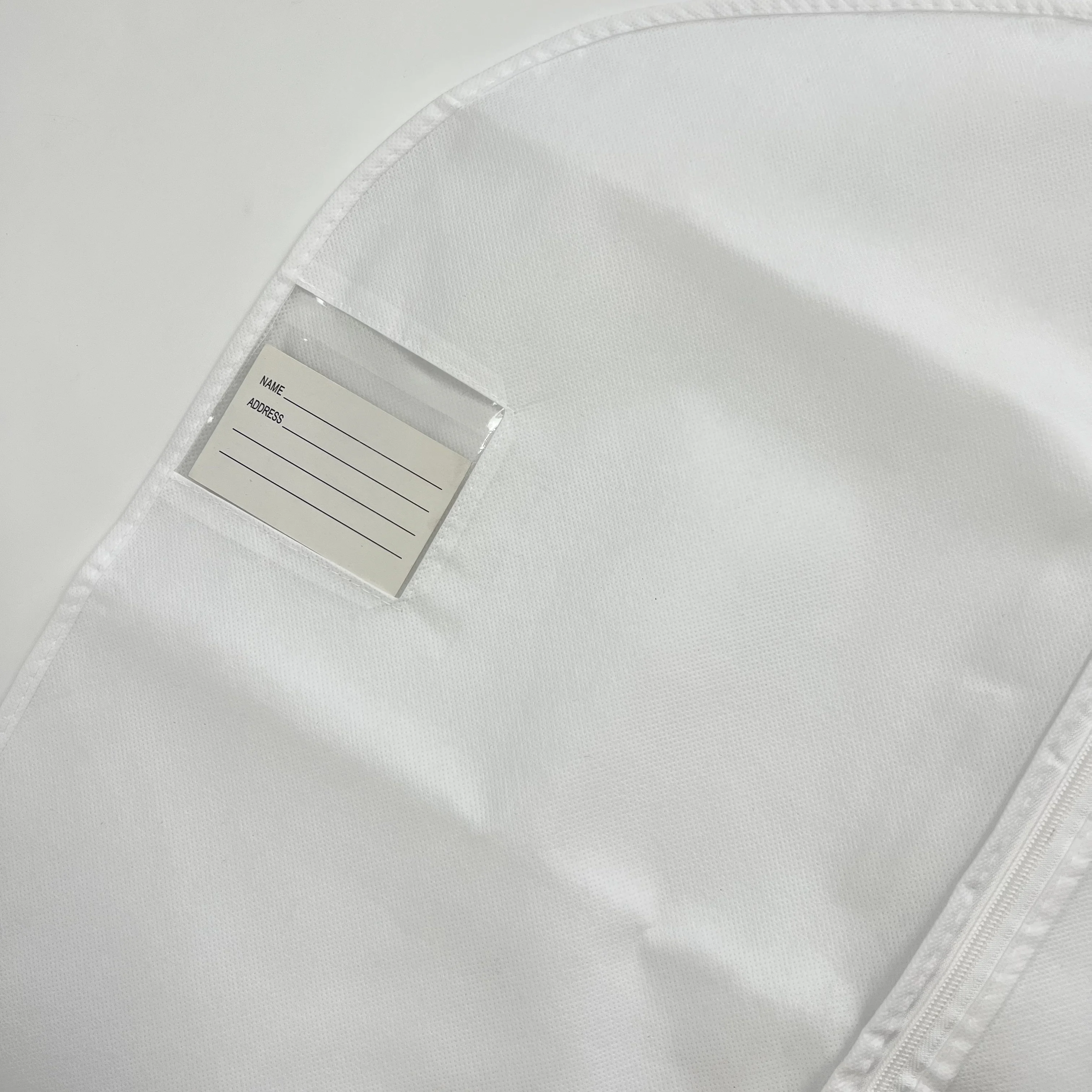 63x112cm Custom High Quality Foldable suit cover garment white nonwoven garment bag