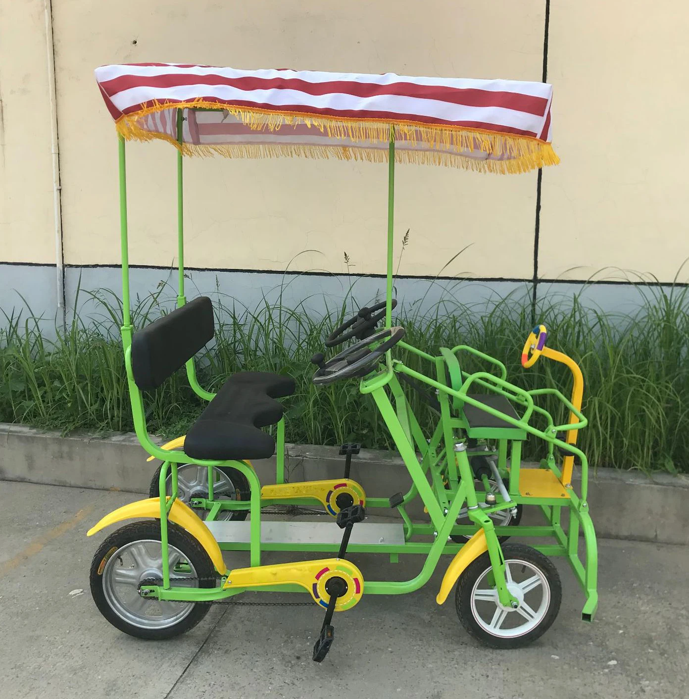 Four Wheel sightseeing tandem bicycle tourist and recreational vehicles adult 2 4 6 8 person tandem bike
