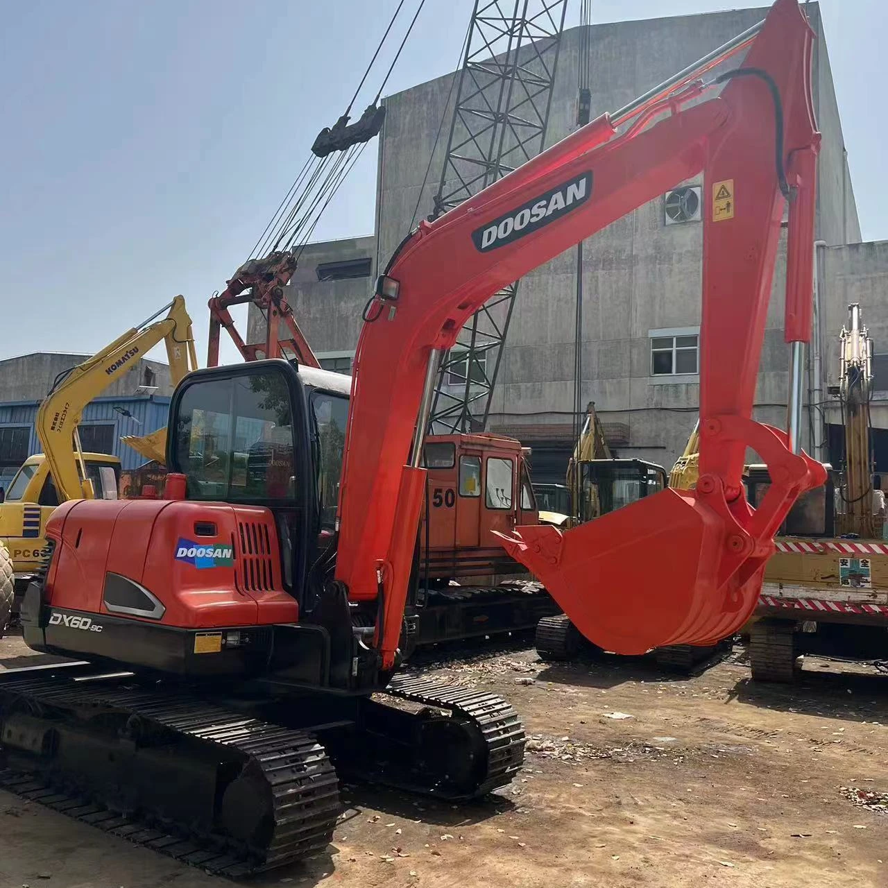 DOOSAN  USED DX60-9C   second hand excavator very good condition and cheap price  low hours  on sale