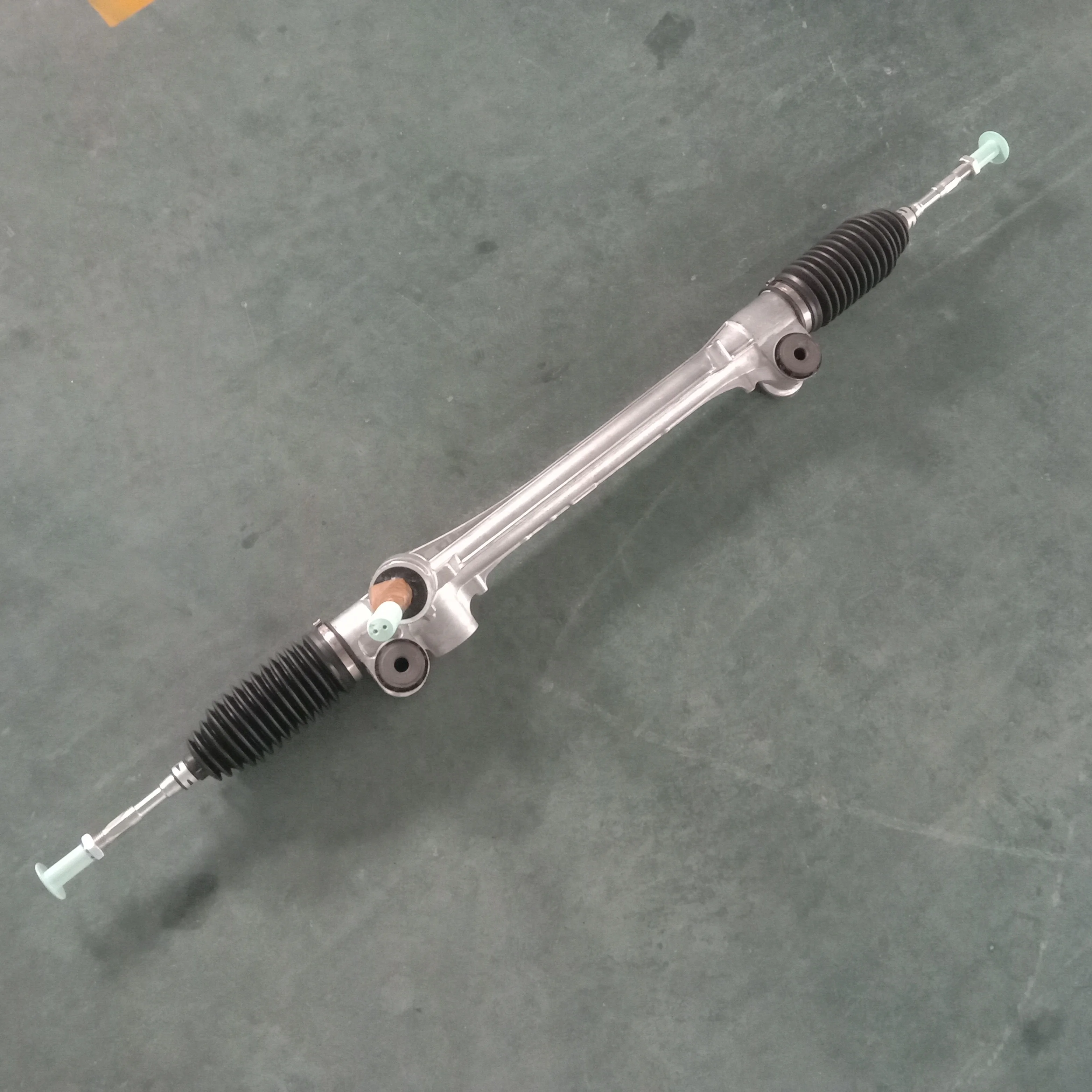 China manufacturer power steering racks and pinions for 08 Yaris  45510-52141 auto steering gear box