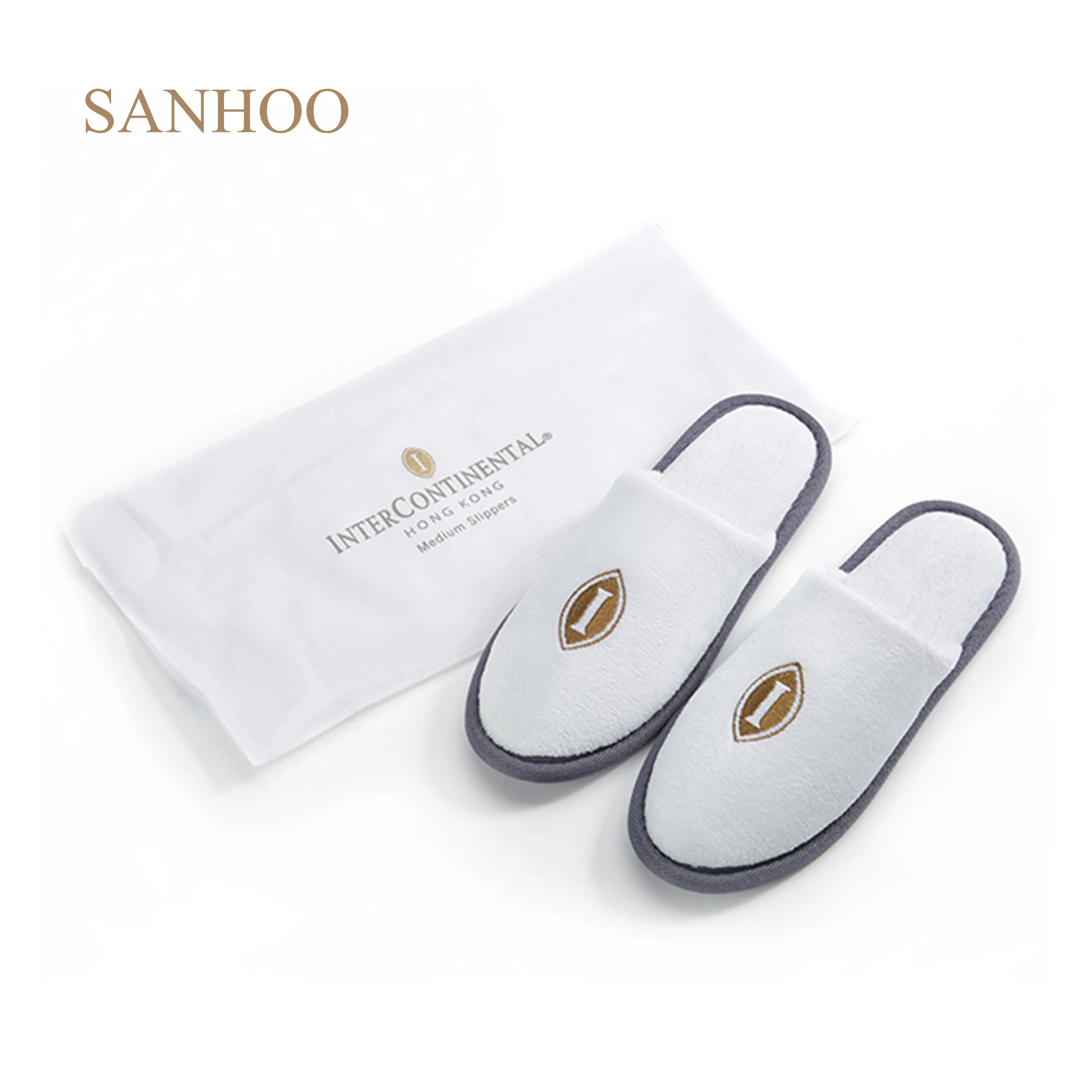 SANHOO Luxury Fluffy Slippers Embroidery Logo Hotel Supplies Slippers Designer EVA Sole Sheet Hotel Slippers