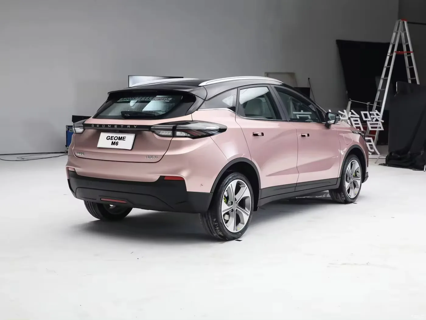 2024 Geely Geometry M6 электрический внедорожник недорогой 5-местный 2WD высокоскоростной автомобиль EV Новый энергетический ev cars