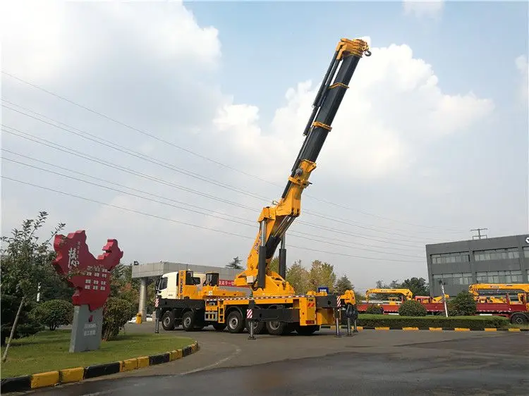 XCM-G SQZ4500 90ton 92 ton Knuckle boom lifting Truck Mounted Crane