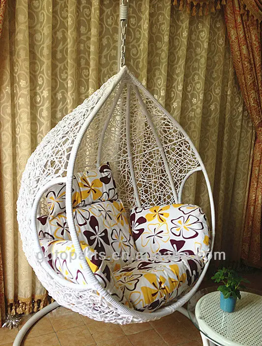 Egg wicker armchair super well designed hanging chair
