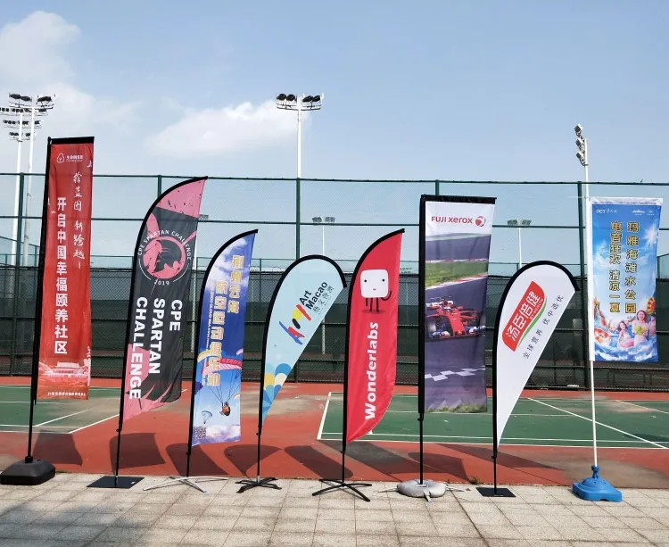 Free Design Custom Advertising Flying Feather Banner Flag Teardrop Flags Beach Feather Flag for Outdoor Business and Advertising