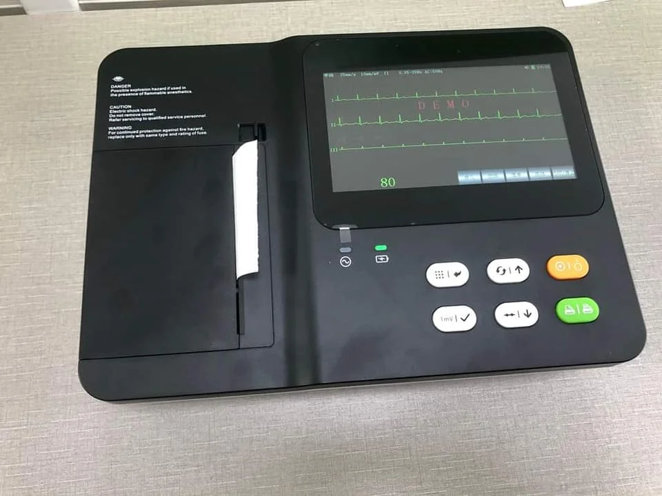 Medical analysis 12 leads ECG machine device 3 channel