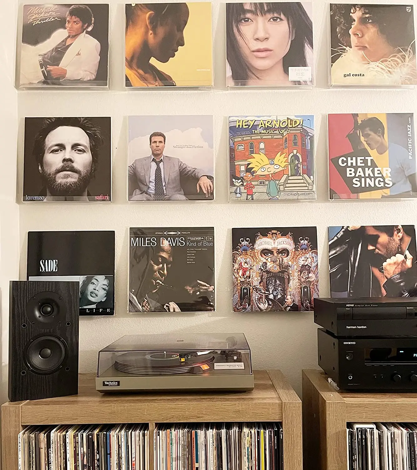 Yakaly Vinyl Record Wall Mount 12 Inch Clear Acrylic Album Record Holder Vinyl Record Display Shelf for Daily LP Listening