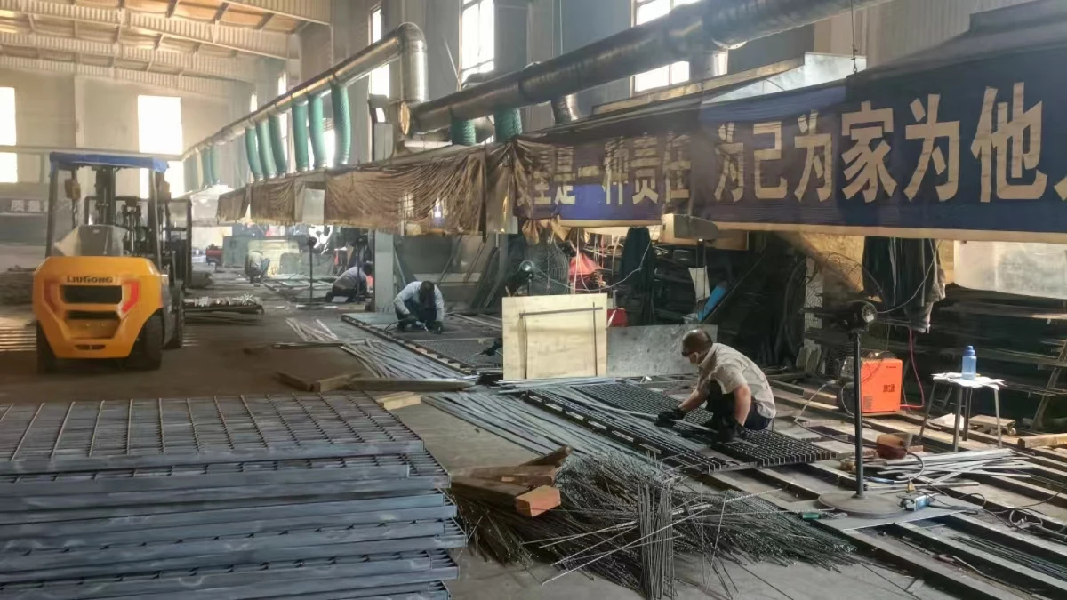 Metal Grating Floor Chinese HDG  Stainless Steel Plain Bar Grating Weight  Ghana Concrete Frame Grates