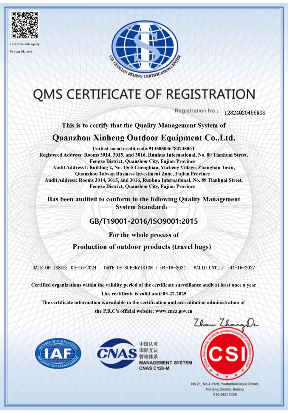 Custom color style TPU/PVC material waterproof backpack  can separate dry and wet sports outdoor travel large capacity