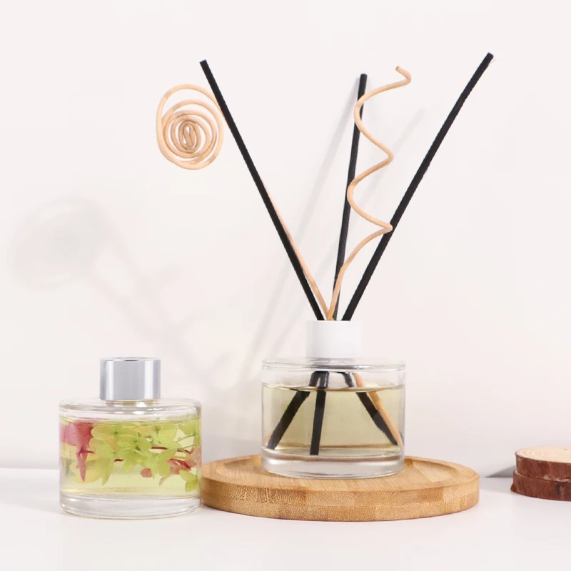 RTS  stock item cheap price empty custom reed diffuser aroma glass  bottles and packaging with cane