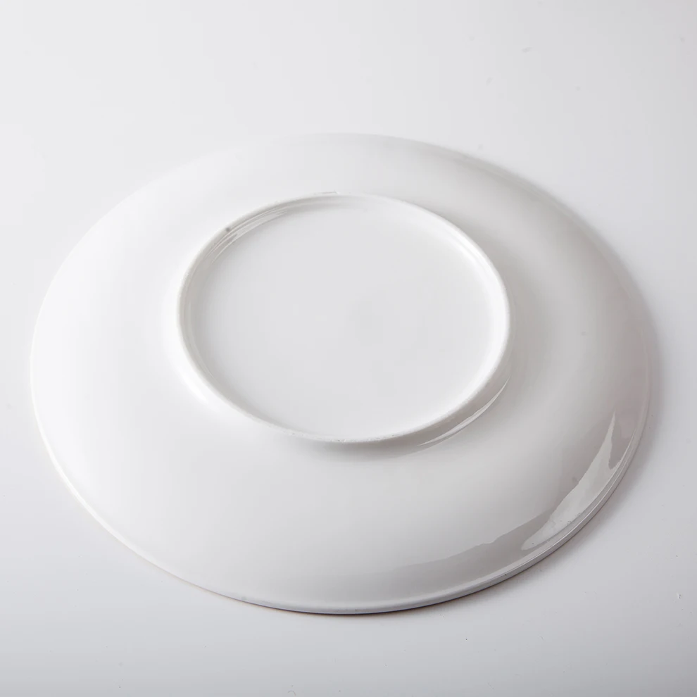 Luxury Hotel Restaurant Ceramic Gold Rim Pattern Design Bone China Charger Plate