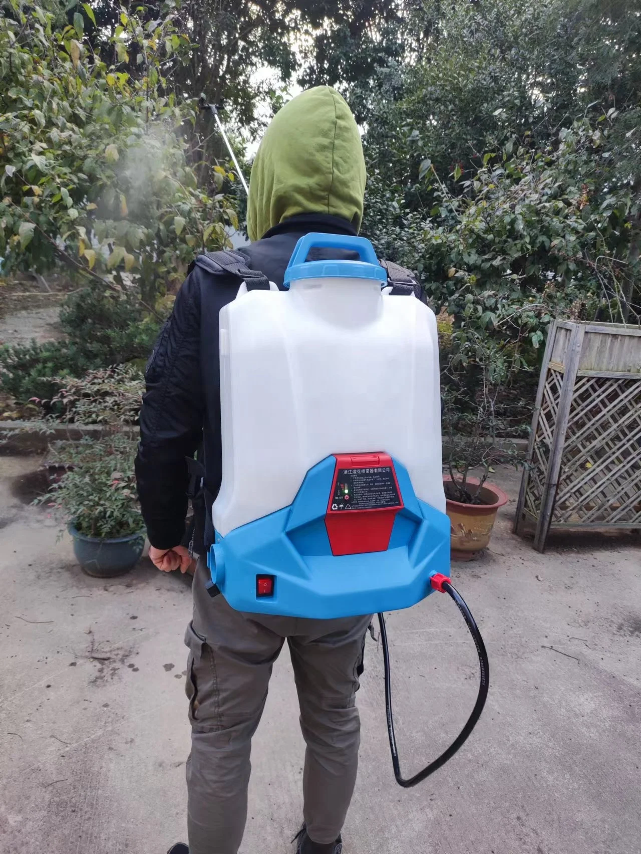 garden supplies 16L battery powered knapsack sprayer  for pest control