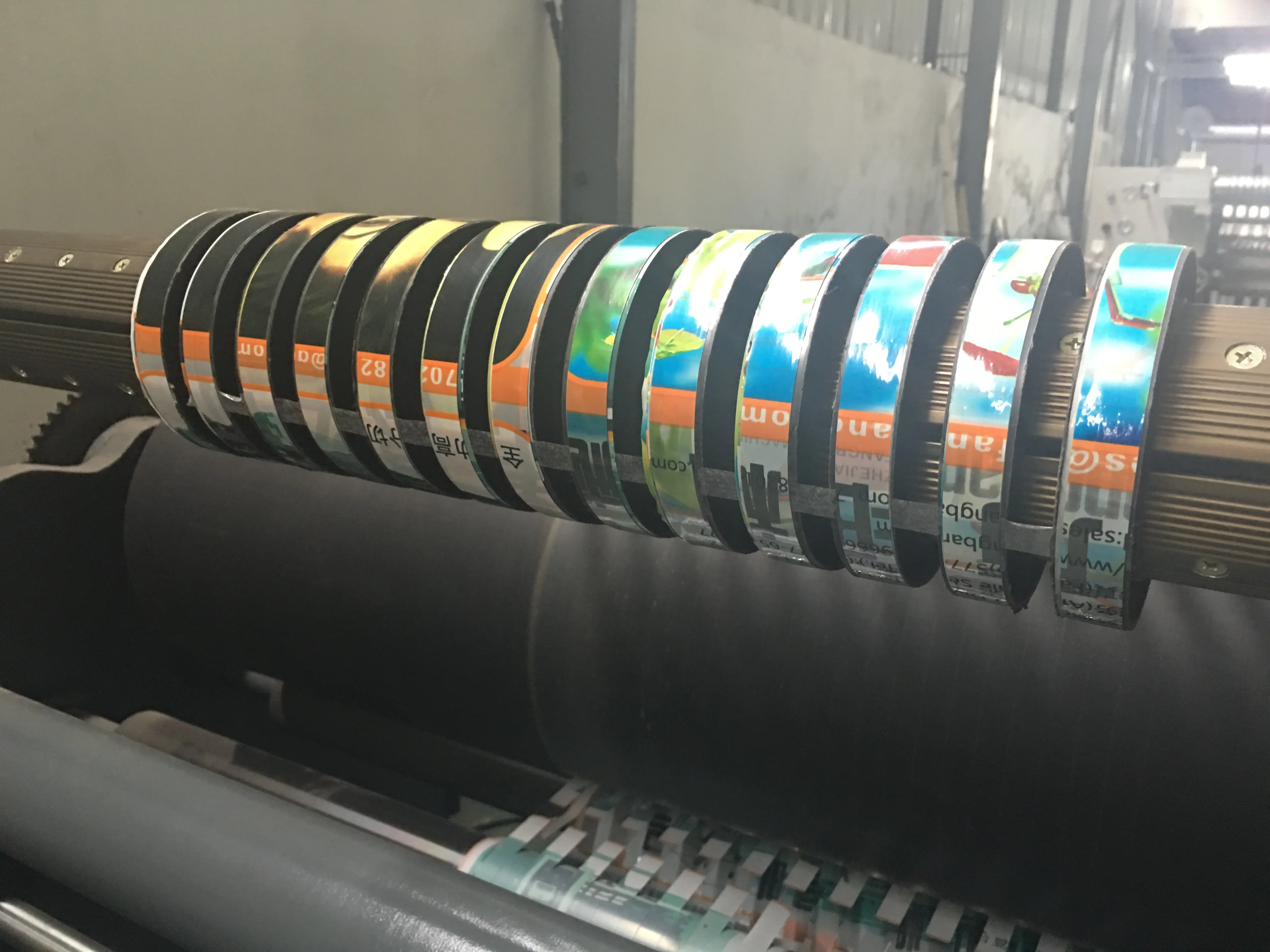 Fpl320d-h Quick Speed Roll To Roll Flat Bed Label Cutter Die Cutting Machine