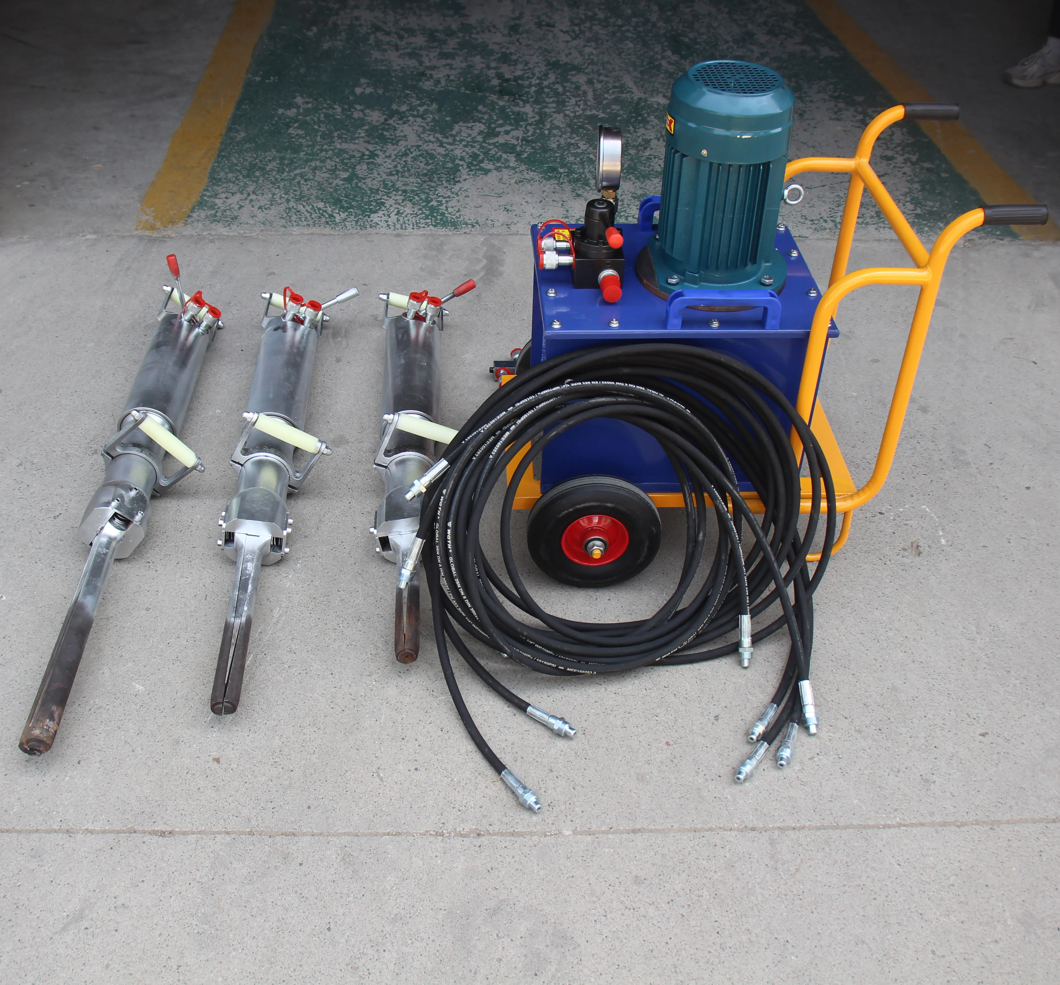 Hydraulic Rock Splitting Machine Tunnel Opening Adopts Small Rock Splitter with 250 Type 4kw Electric Pumping Station