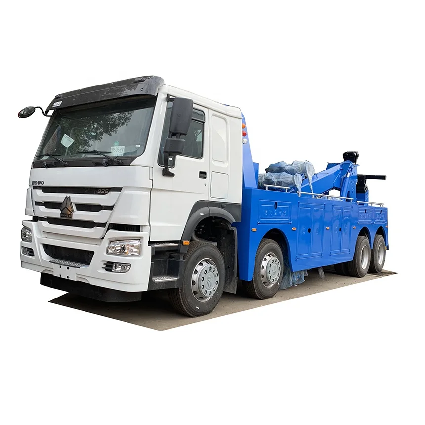 Heavy Duty HOWO 8X4  recovery towing wrecker truck with 25 tons lifting boom and winches for rescuing accident car