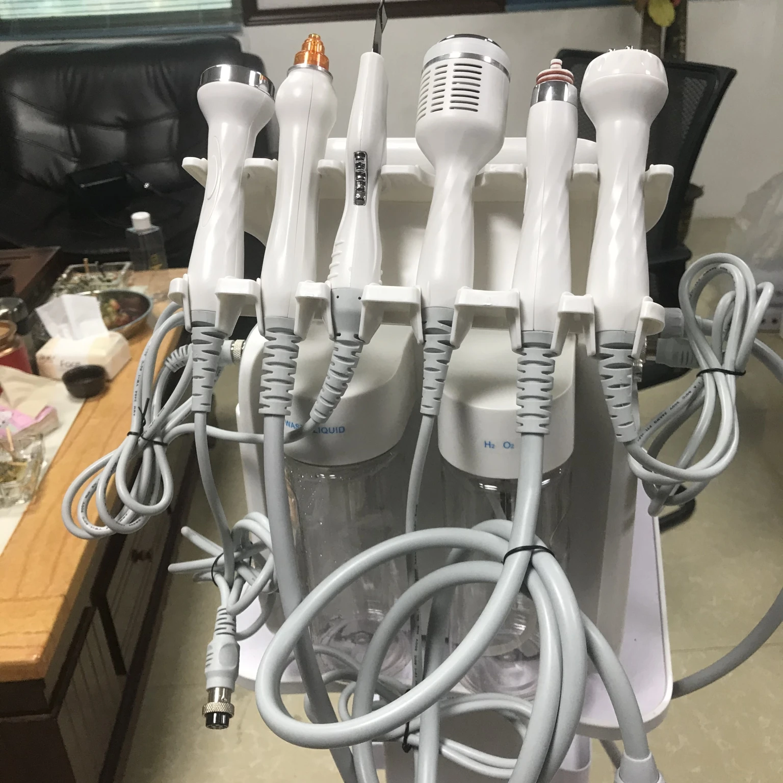 Beauty Professional 6 In1 Microdermabrasion Hydra Beauty Machine Max HEART Technology SEA Medical Packing Technical Parts Sales