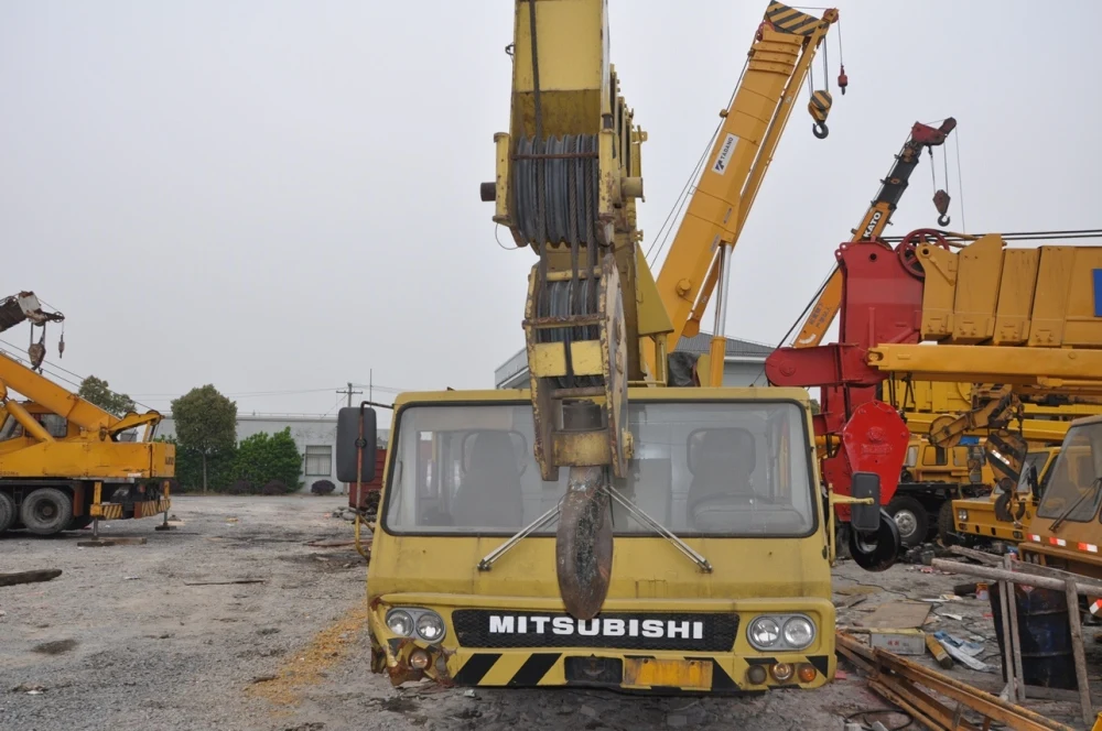 Подержанный кран для механической техники KATO NK350E в продаже Япония