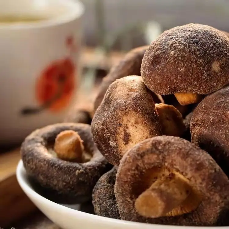 Wholesale Vegan Friendly Original Shiitake Mushroom Chips Instant Vegetable Snacks